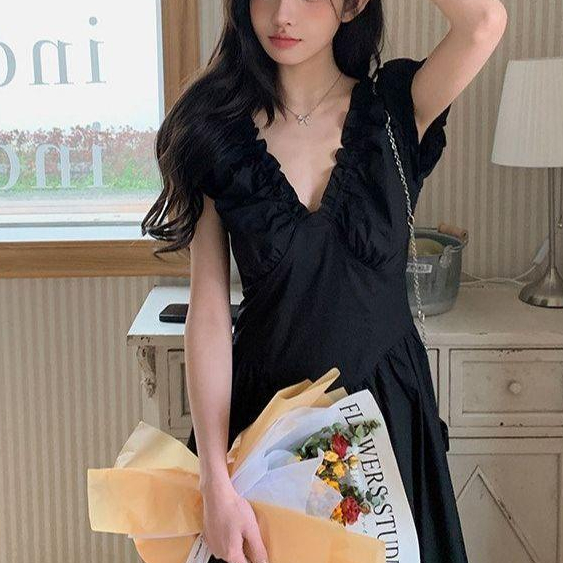[Khuyến mãi 50%] Váy dài kiểu Pháp phong cách Hepburn, cổ chữ V, thiết kế eo hẹp, chất liệu cao cấp cho nữ mùa hè