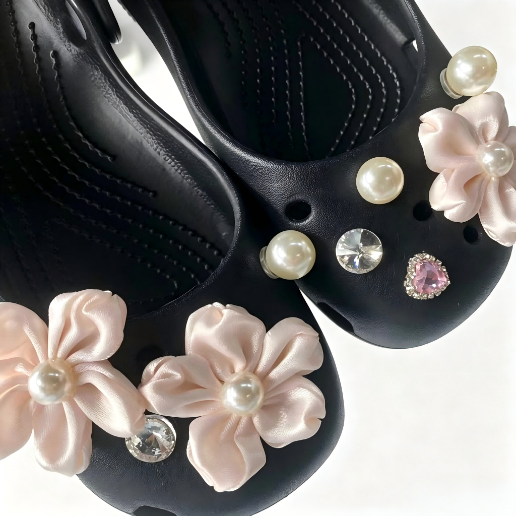 Phụ Nữ Bé Gái Tắc Sandal Giày DIY Quyến Rũ Phong Cách Dễ Thương Hoa Hồng Mặt Dây Chuyền Nút Lỗ Giày Trang Trí Bộ Phụ Kiện Quà Tặng