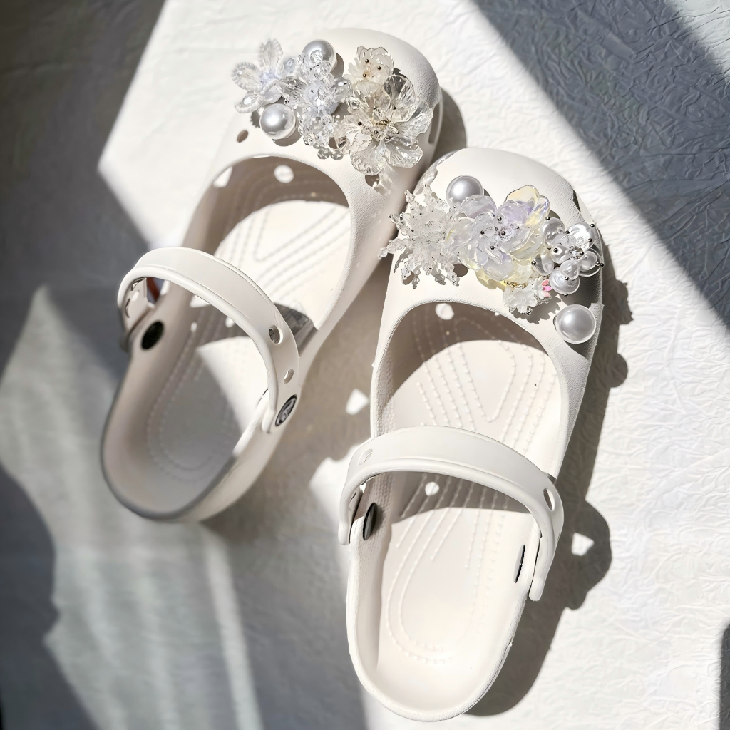 Phụ Nữ Bé Gái Tắc Sandal Giày DIY Quyến Rũ Phong Cách Cổ Tích Ngọc Trai Hoa Mặt Dây Chuyền Nút Lỗ Giày Trang Trí Bộ Phụ Kiện Quà Tặng
