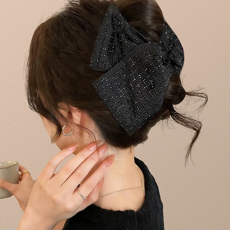 Кẹp Tai Cá Mập Thiết Kế Tam Giác Đen Lúa Mì, Phong Cách Sang Trọng và Thời Trang