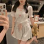 Áo ngủ nữ cotton 100% – xuân hè 2026. Tay ngắn, hoa nhỏ + nơ + ren. Mặc nhà hay dạo phố đều chuẩn. Thoải mái, dễ thương, có độn ngực (tuỳ mẫu)