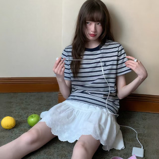 Áo thun ngắn tay thêu sọc | Áo thun dáng rộng thông thường - Fit Tee