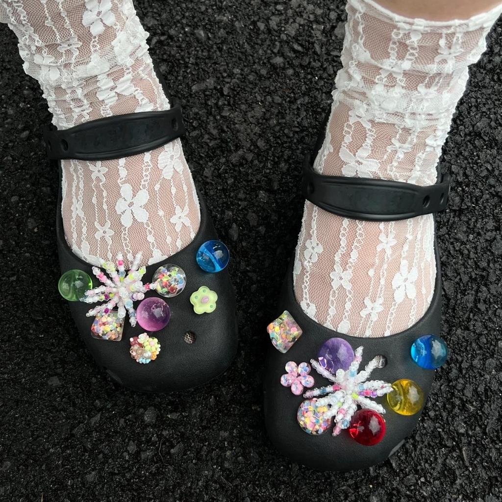 Phụ Nữ Bé Gái Tắc Sandal Giày DIY Quyến Rũ Phong Cách Dễ Thương Nhiều Màu Sắc Hoa Mặt Dây Chuyền Nút Lỗ Giày Trang Trí Bộ Phụ Kiện Quà Tặng