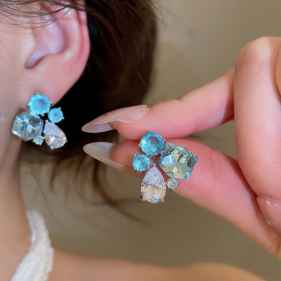 Đa Cắt Cụm Đính Đá Cubic Zirconia Bông Tai, Xanh Nhạt Hồng Phối Hình Pha Lê Tuyên Bố Bông Tai Thanh Lịch Cưới Cô Dâu Nữ Dự Tiệc Trang Sức Thời Trang