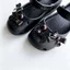 Phụ Nữ Girls6Psc Tắc Sandal Giày DIY Quyến Rũ Phong Cách Dễ Thương Nơ Đen Mặt Dây Chuyền Nút Lỗ Giày Trang Trí Bộ Phụ Kiện Quà Tặng