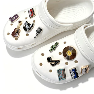 11Psc Nữ Bé Gái Tắc Sandal Giày DIY Quyến Rũ Vintage Phối Màu Nhạc Note Mặt Dây Chuyền Nút Lỗ Giày Trang Trí Bộ Phụ Kiện Quà Tặng