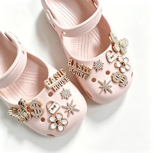 Vàng Bướm Chủ Đề Mặt Dây Chuyền Quyến Rũ Cho Sandal Làm Tắc Giày Nữ Bé Gái Trang Trí