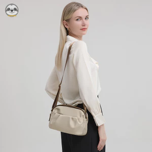 Túi xách nữ xếp ly bằng vải Canvas / Túi đựng điện thoại di động phù hợp thời trang / Túi đeo vai chống mài mòn chống nước