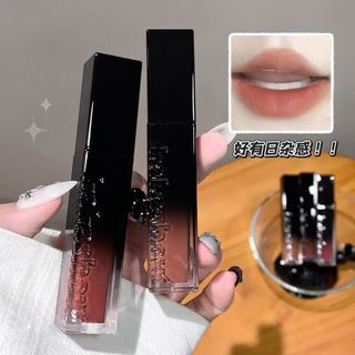Kakashow Matte Velvet Lip Gloss Độ bão hòa thấp Bóng khỏa thân lâu trôi chống dính Lip Tint Son môi dạng lỏng chống thấm nước NO.C685