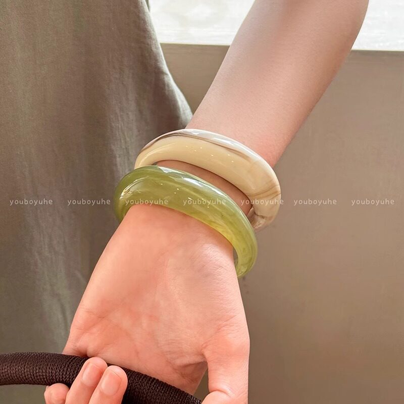 Vòng Tay Mở Hình Sóng Phong Cách Dopamine – Phụ Kiện Thời Trang Đa Năng Cho Nữ – Thiết Kế Mùa Hè Nổi Bật