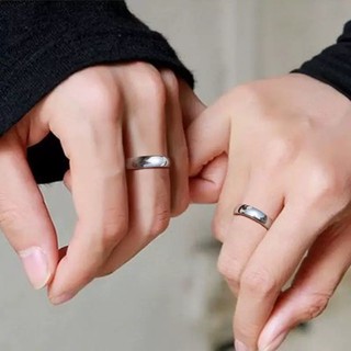Nhẫn đôi mạ vàng nhiều màu tối giản Nhẫn đôi mạ vàng 18K Vòng thép không gỉ vòm tròn 4mm
