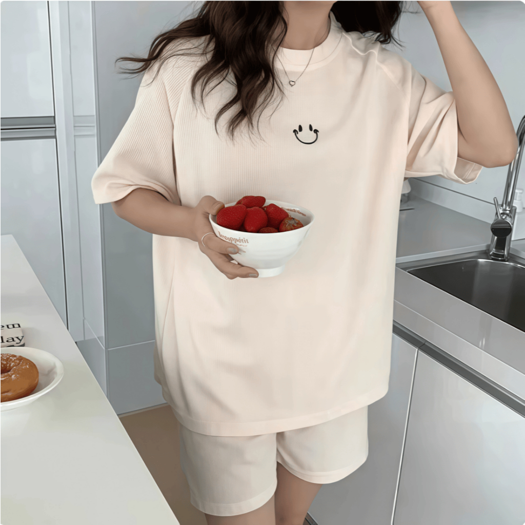 ộ mặc nhà nữ mùa xuân hè mới, phong cách Hàn Quốc đơn giản dễ thương, chất liệu cotton, cổ tròn, áo thun tay ngắn + quần đùi rộng, mặc ở nhà thoải mái hoặc mặc ngoài đường đều được
