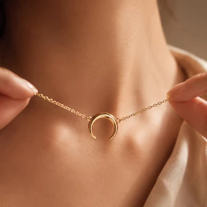 Vòng cổ mặt dây chuyền mặt trăng lưỡi liềm vàng dành cho nữ Dây chuyền tối giản Dainty Y2K Boho Phù thủy Hợp thời trang 2026 Xếp chồng lên nhau Hàng ngày Mặc mạ vàng 18K Đồ trang trí bằng thép không gỉ Quà tặng miễn phí cho cô ấy