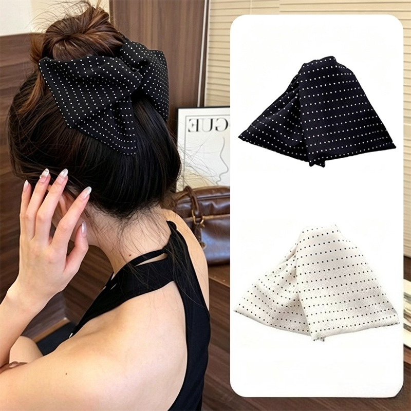 Kẹp tóc phong cách Hàn Quốc đơn giản chấm bi tam giác, phù hợp với kiểu búi nửa đuôi ngựa