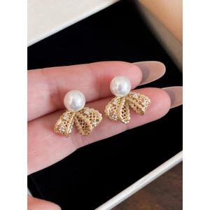 Vintage Phong Cách Pháp Rỗng Filigree Lưới Nơ Bông Tai Màu Vàng Vỏ sò Cạnh Mini Trang Trí Kim Cương Giả Tròn Mịn Ngọc Trai Bông Tai Thanh Lịch Hẹn Hò Văn Phòng Nhẹ Nhàng Phù Hợp Với Trang Sức