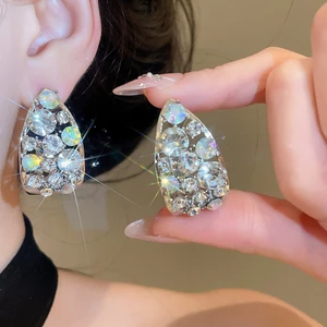 Sang Trọng Đường Cong Rộng Rỗng Vòng Bông Tai Không Đều Giọt Nước Khung Đầy Với Nhiều Hình Mặt Kim Cương Giả Chunky Mở Vòng Tinh Tế Phù Hợp Tai Trang Sức Cho Nữ Trang Trọng Thường Ngày