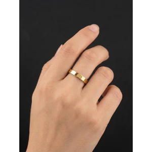 4MM Vàng Vuông Cạnh Nhẫn Nam Nữ Gương Inox Ba Lan Cao Cấp Ban Nhạc Cưới Đính Hôn Ban Nhạc Cổ Điển Trơn Thoải Mái Phù Hợp Với Kích Thước 7-12 Cặp Đôi Quà Tặng
