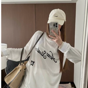 Áo thun dài tay Unisex đính kèm hình trái tim chắp vá và chữ & số in họa tiết