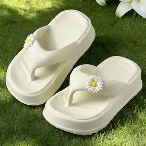 Dép xỏ ngón cho bé gái mới với phụ kiện hoa cúc màu trắng Tất cả các trận đấu chống trượt chống mài mòn