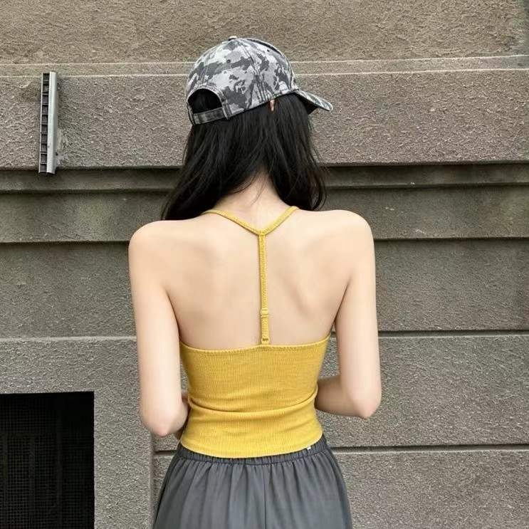 Dây Nóng Cô Gái Ôm Hơn Nhìn Cố Định Một Mảnh Cốc Áo Vest Top Đáy Nữ