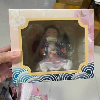 10cm Demon Slayer Kimetsu no Yaiba Kamado Nezuko Chibi Shrunken Dạng Ôm Tư Thế PVC Hình