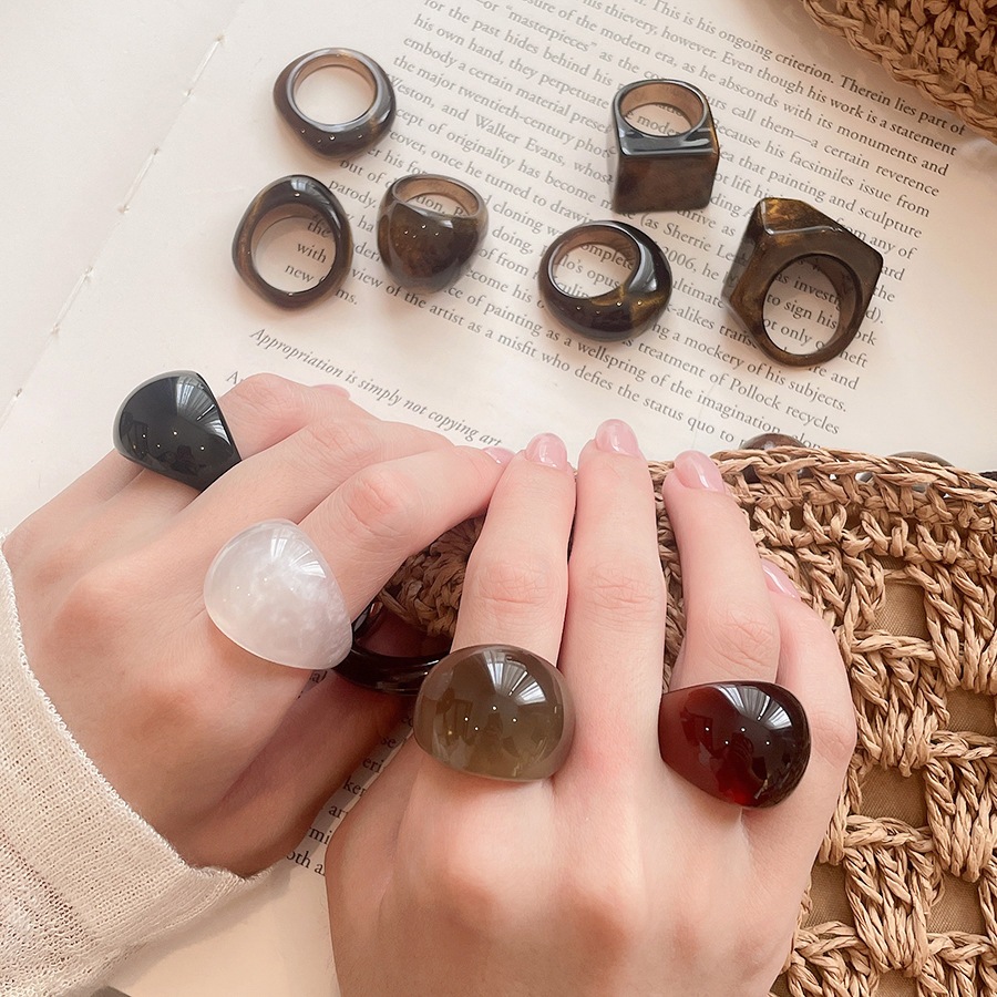 Vintage Đá Cẩm Thạch Nhựa Nâu Chunky Ban Nhạc Nhẫn Hình Học Vuông Vòm Rộng Ngón Tay Tối Giản Retro Xếp Chồng Nhẫn Nữ Văn Phòng Hàng Ngày Mùa Thu Trang Sức Thời Trang