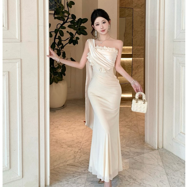 Pháp Gợi Cảm Màu Be Voan Ống Top Váy Dài Nữ Mỏng Hơn Nhìn Ba Chiều Hoa Trang Trí Một Dòng Cổ Không Tay Giữa Chiều Dài Đuôi Cá Đầm