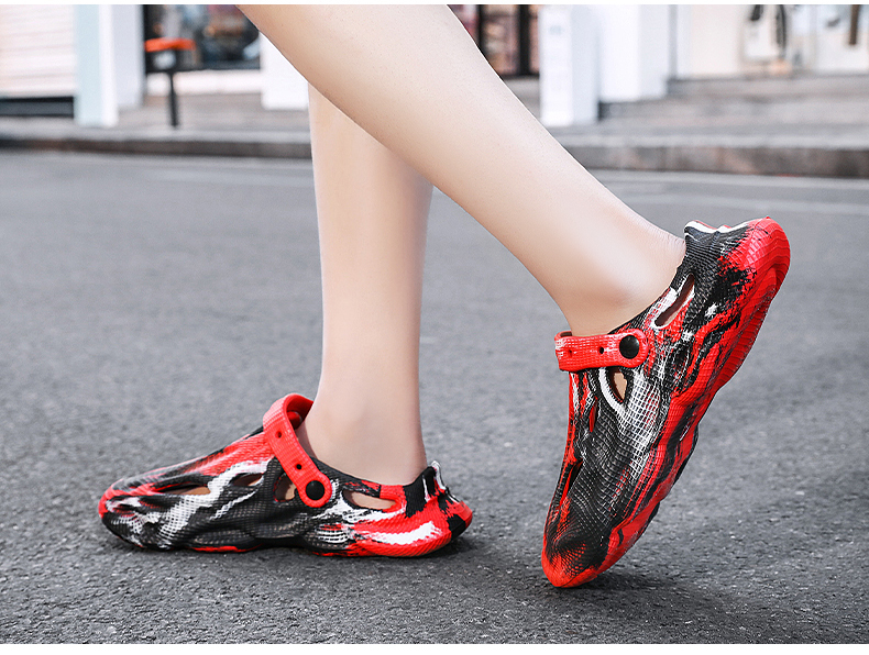 Dép Sandal Đục Lỗ size Lớn Chống Trượt Thời Trang Đi Biển Mùa Hè Cho Nam