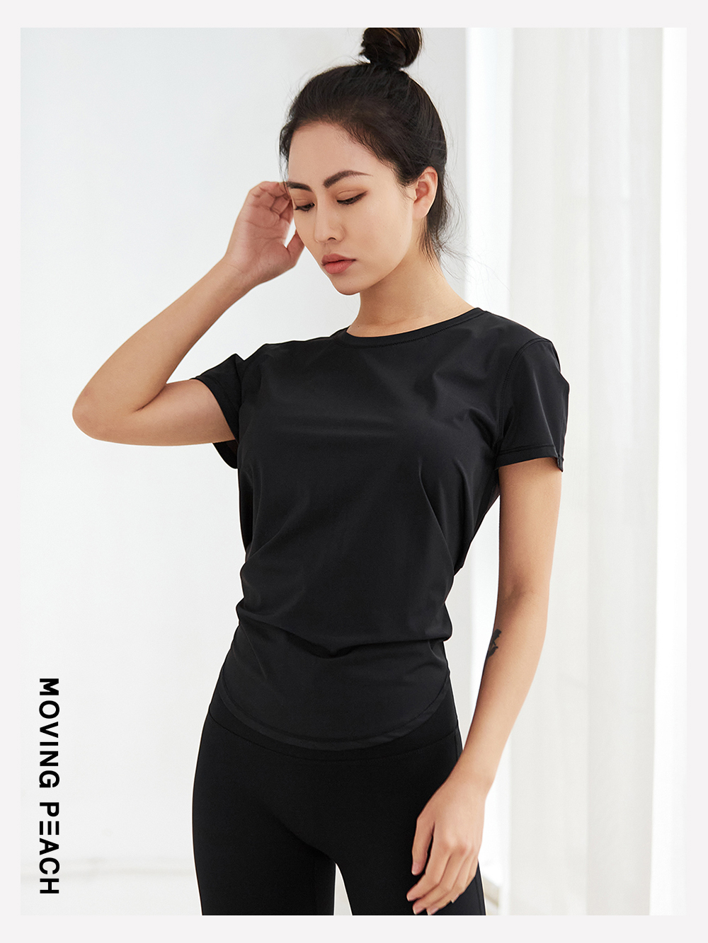 Mô tả MOVING PEACH Áo thun tập yoga fitness nhanh khô dành cho nữ - 11