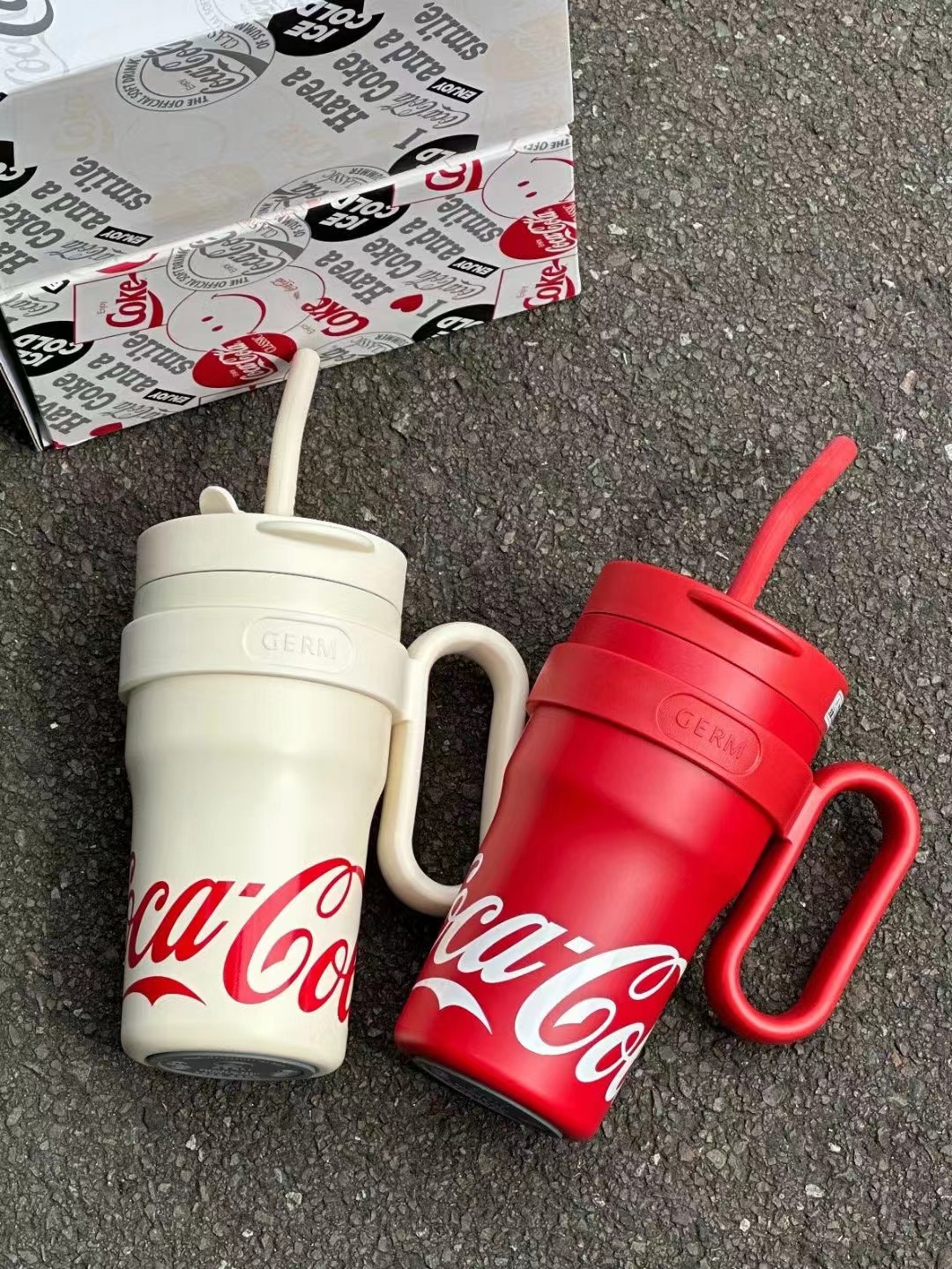 Mô tả STRAW CUP Germ capacity 750/1100ml 316 grade stainless steel material Coca Cola Co branded - 4