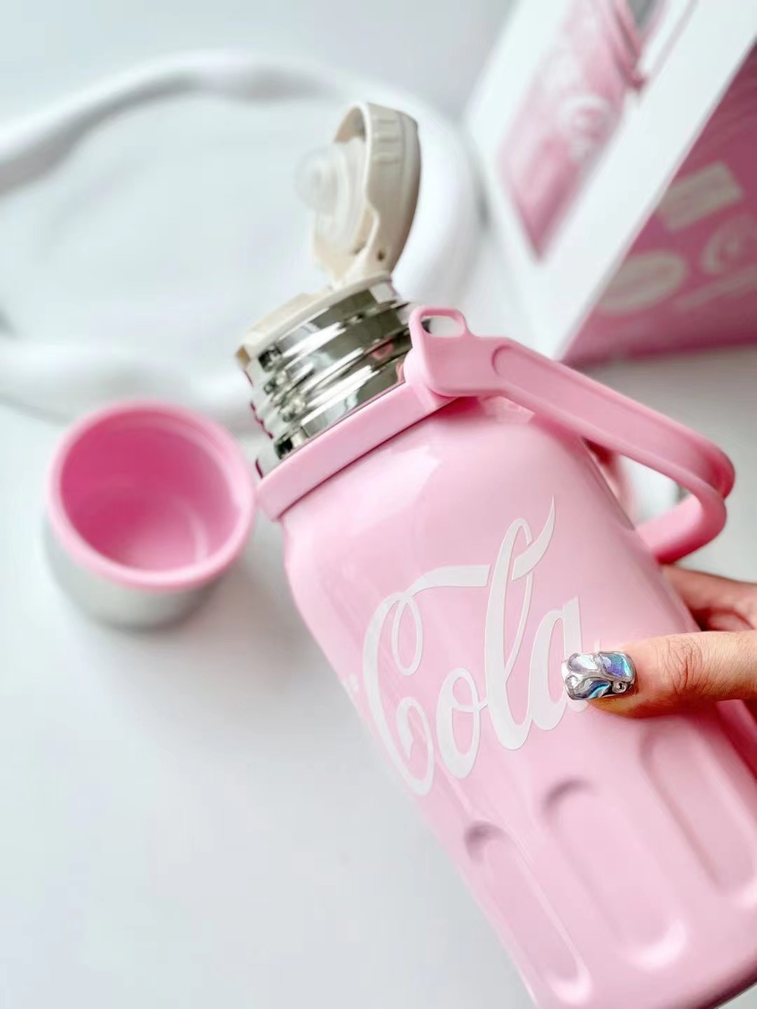 Mô tả Insulated cup Germ capacity 800ml 316 grade stainless steel material Coca Cola Co branded sports Cup - 11