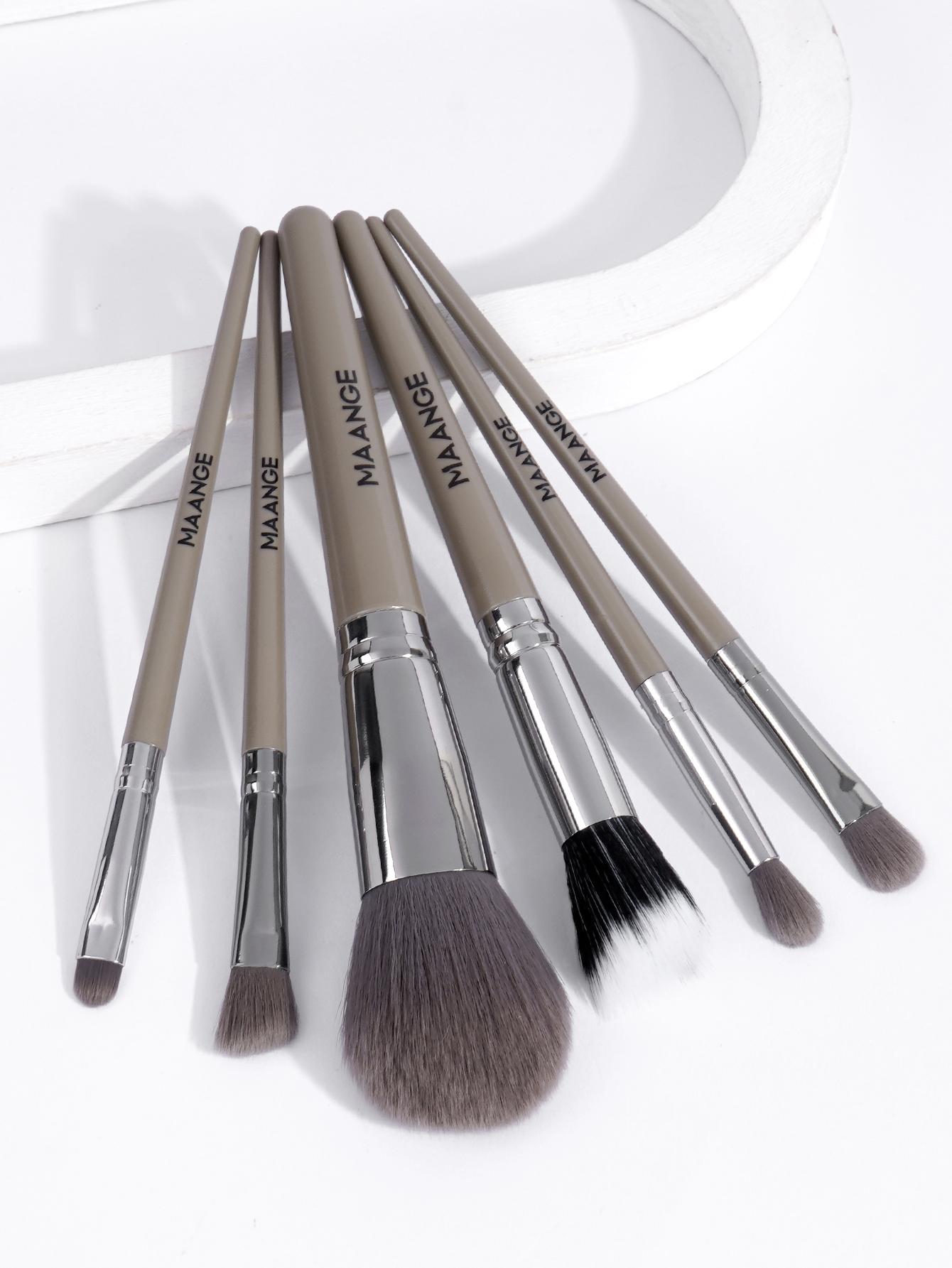 Mô tả Cọ makeup chuyên nghiệp MAANGE 6 cây cọ má hồng và phấn mắt lông siêu mềm thích hợp cho người mới bắt đầu 52161 - 1