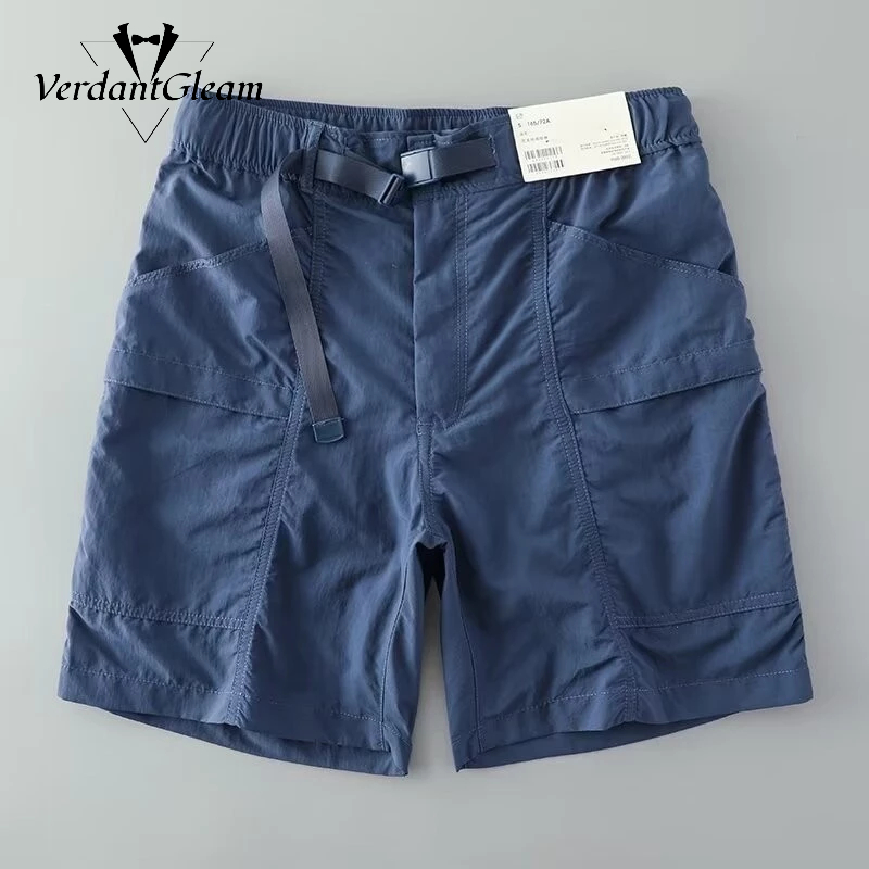 VG quần đùi nam được thiết kế để quần crop đơn giản và đa năng, giản dị và rộng rãi