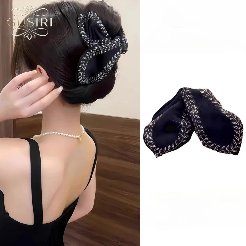 GUSIRI Kẹp Tóc Hình Cá Mập Tam Giắc - Sang Trọng Cho Nữ