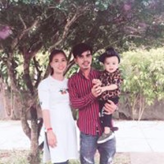 gia_hug