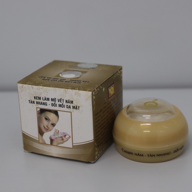 Kem làm mờ vết nám- tàn nhang- đồi mồi da mặt