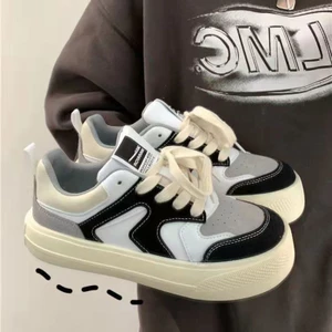 - Giày Sneaker Ulzzang đẹp ( lùi 1 size)