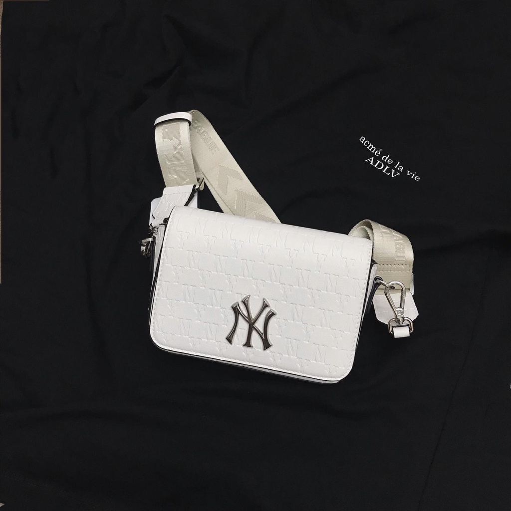 MLB] ☆100% Authentic ☆MLB Monogram Hoodie Bag New York Yankees