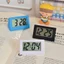 Đồng Hồ Báo Thức Kỹ Thuật Số Hình Tam Giác Mini Để Bàn Không Ồn Tiện Dụng Cho Học Sinh