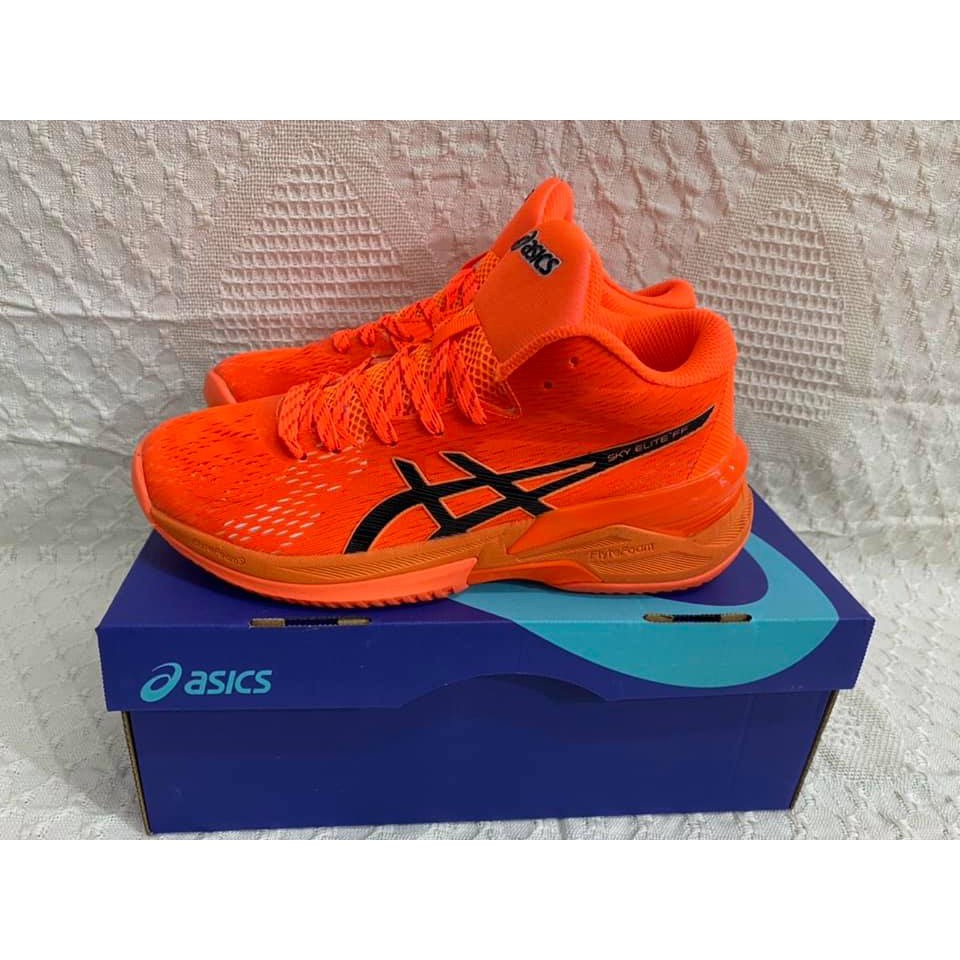 Giày Bóng Chuyền Asics Gel-Task: Sự Lựa Chọn Hoàn Hảo Cho Người Chơi Chuyên Nghiệp