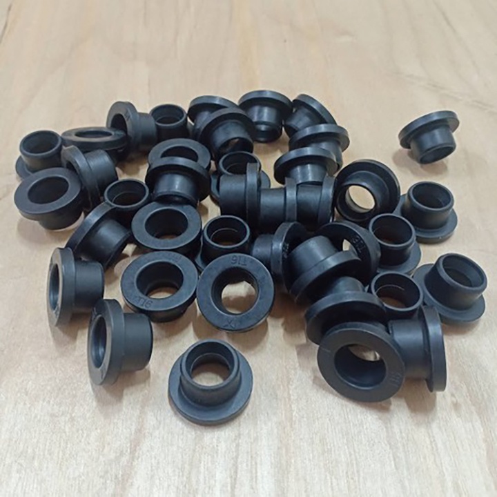 100 Ron cao su R16, R22 sử dụng khởi thủy ống PE/LDPE 16mm, 20mm, 25mm