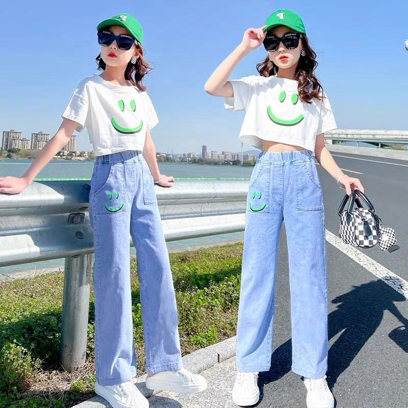Set áo mặt cười quần bò ống suông cho bé gái size đại BEESHOP H24023