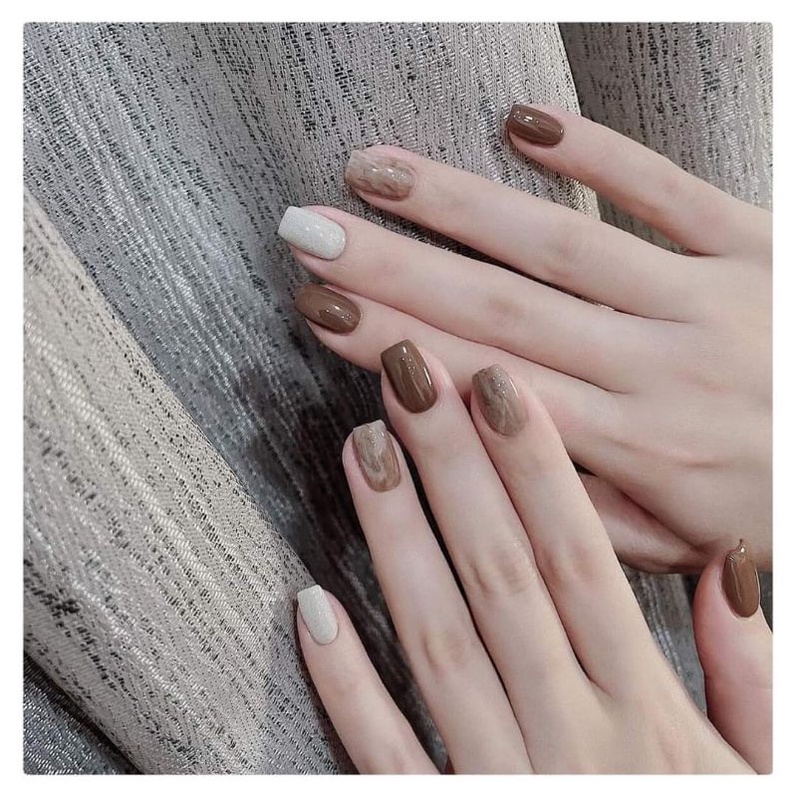 Những nail nâu giá tốt giờ đây có thể khó tìm, tuy nhiên, chúng tôi đã sẵn sàng để đáp ứng nhu cầu của bạn! Dù là mua một màu đơn giản hay là chọn lựa bộ sưu tập đầy cá tính, chúng tôi đều mang lại sự hài lòng và tiết kiệm cho bạn. Hãy check-in để tìm hiểu thêm!