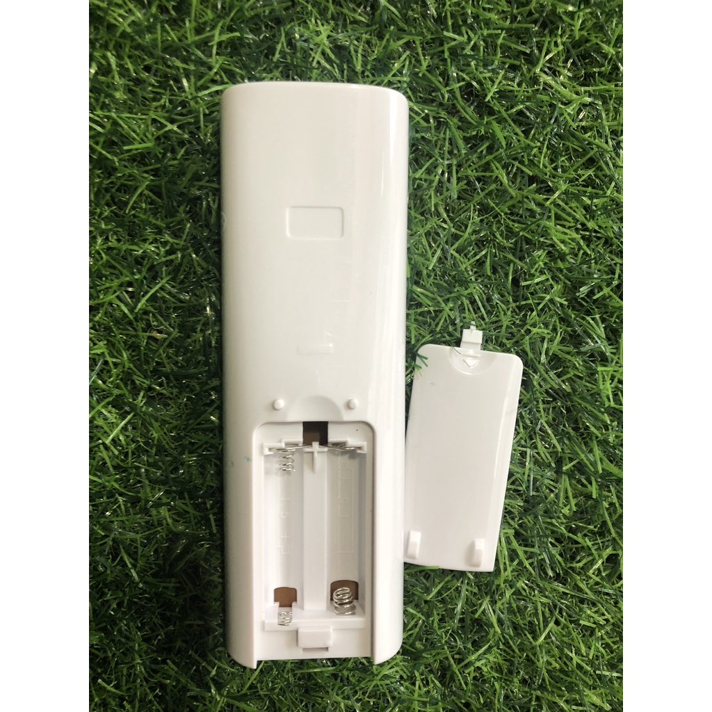 Điều khiển điều hòa Sumikura có nút Turbo 1 chiều và 2 chiều - Tặng kèm pin - Remote Sumikura