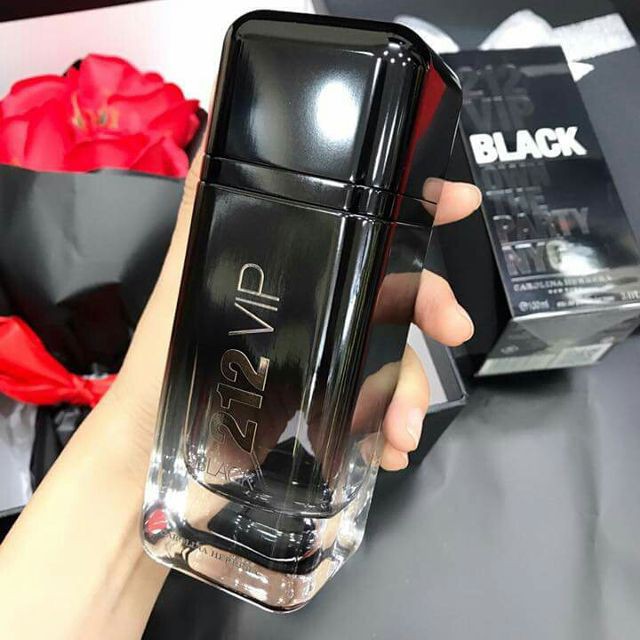Nước Hoa Ca.ro.lina He.rre.ra 212 Vip Black