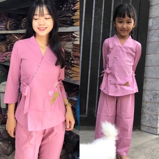Sen Nơ Thêu Bé Gái # Quần Áo Bé Đi Chùa