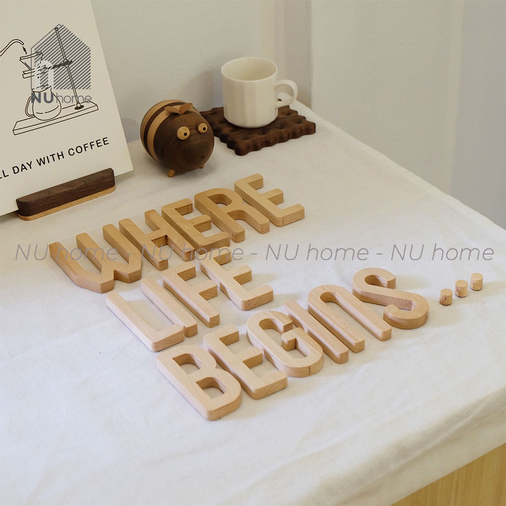 Chữ gỗ trang trí màu vàng cao 7,6cm | NU Home | chữ mộc mạc và đẹp mắt, bằng chất liệu gỗ tự nhiên