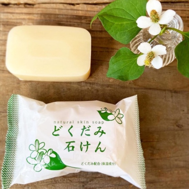 Xà Phòng Tắm Ngừa Mụn Chiết Xuất Lá Diếp Cá Chinoshio Natural Skin Soap (130g)
