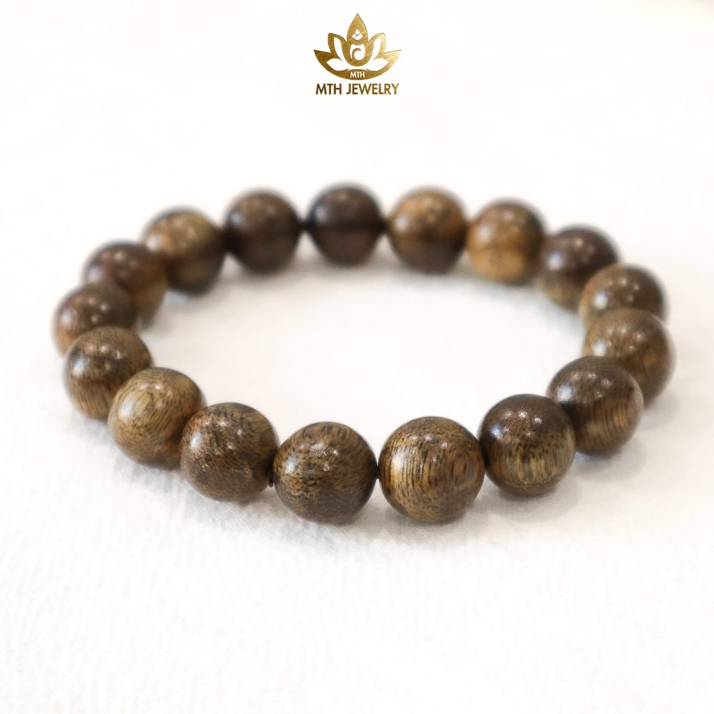 Ảnh Vòng Tay Trầm Hương Đeo Tay Tròn Đơn Size 12mm - MTH JEWELRY 2