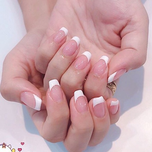 Siledo nail: Nếu bạn thực sự muốn tô điểm cho bộ móng tay của mình thành một tác phẩm thu hút mọi ánh nhìn, hãy xem qua Siledo nail. Sản phẩm này sẽ giúp bạn có được những họa tiết độc đáo và ấn tượng để biến đôi tay của bạn trở nên nổi bật và quyến rũ hơn.